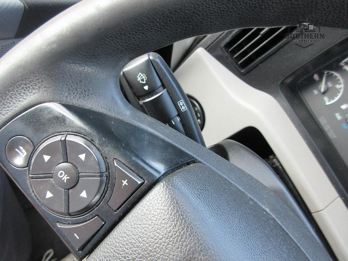 Used 2019 FREIGHTLINER CASCADIA 126