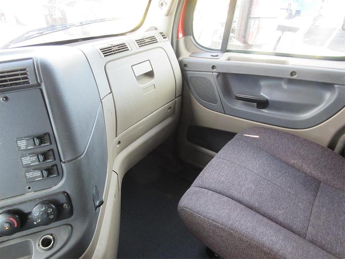 Used 2017 FREIGHTLINER CASCADIA 125