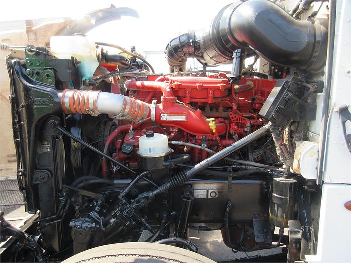 Used 2013 PETERBILT 365