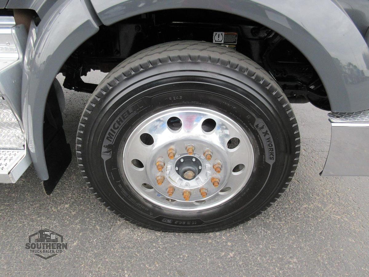 Used 2025 PETERBILT 567