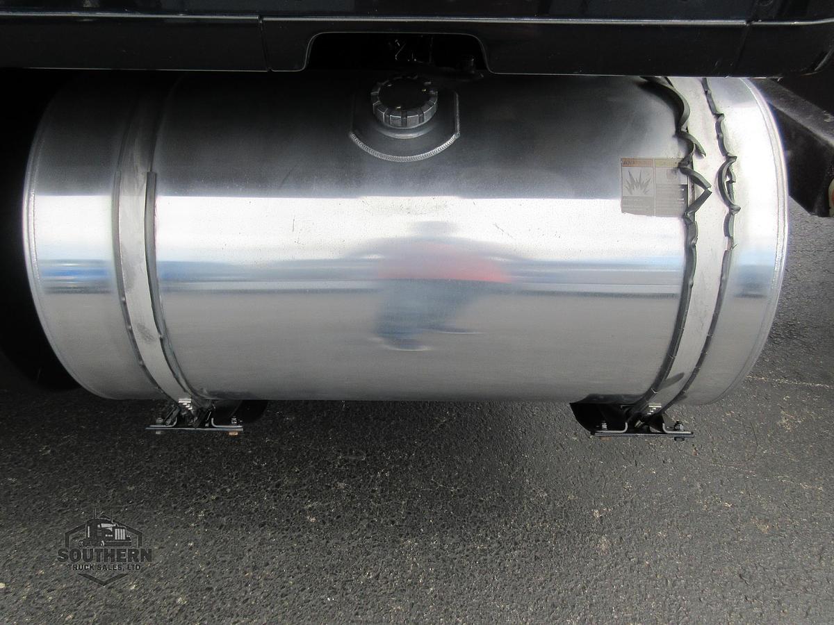 Used 2021 KENWORTH T880