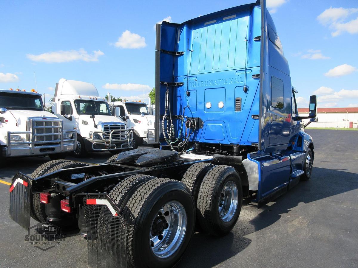 Used 2021 INTERNATIONAL LT