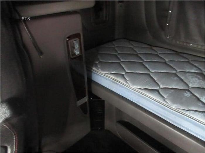 Used 2018 PETERBILT 389