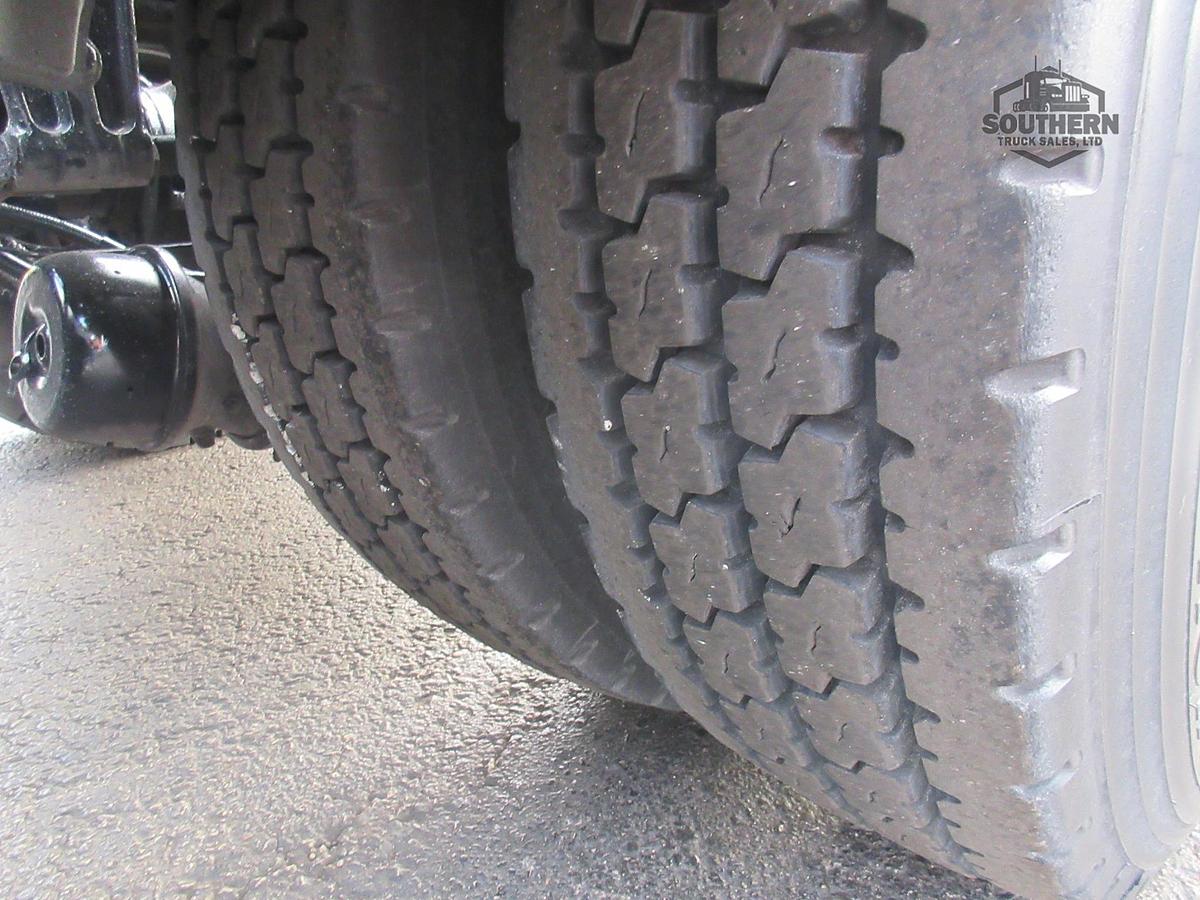 Used 2021 PETERBILT 567