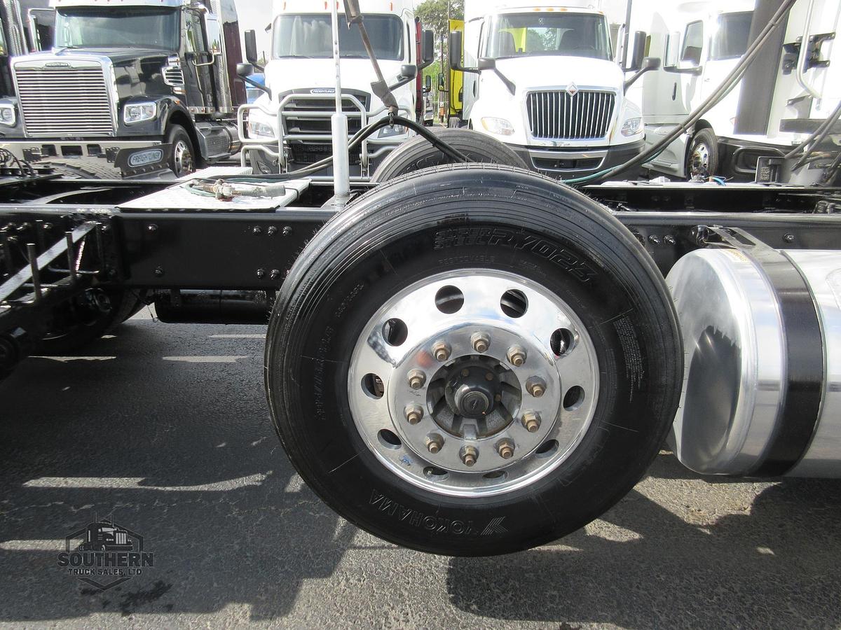 Used 2020 FREIGHTLINER CASCADIA 125