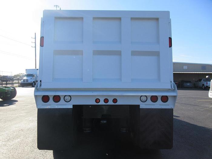 Used 2017 FREIGHTLINER CASCADIA 113