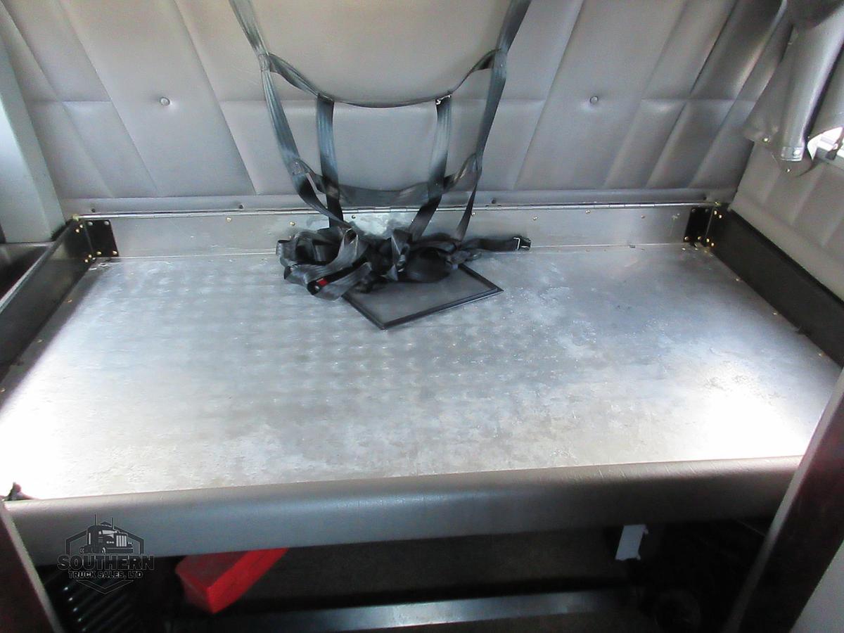 Used 2022 PETERBILT 389