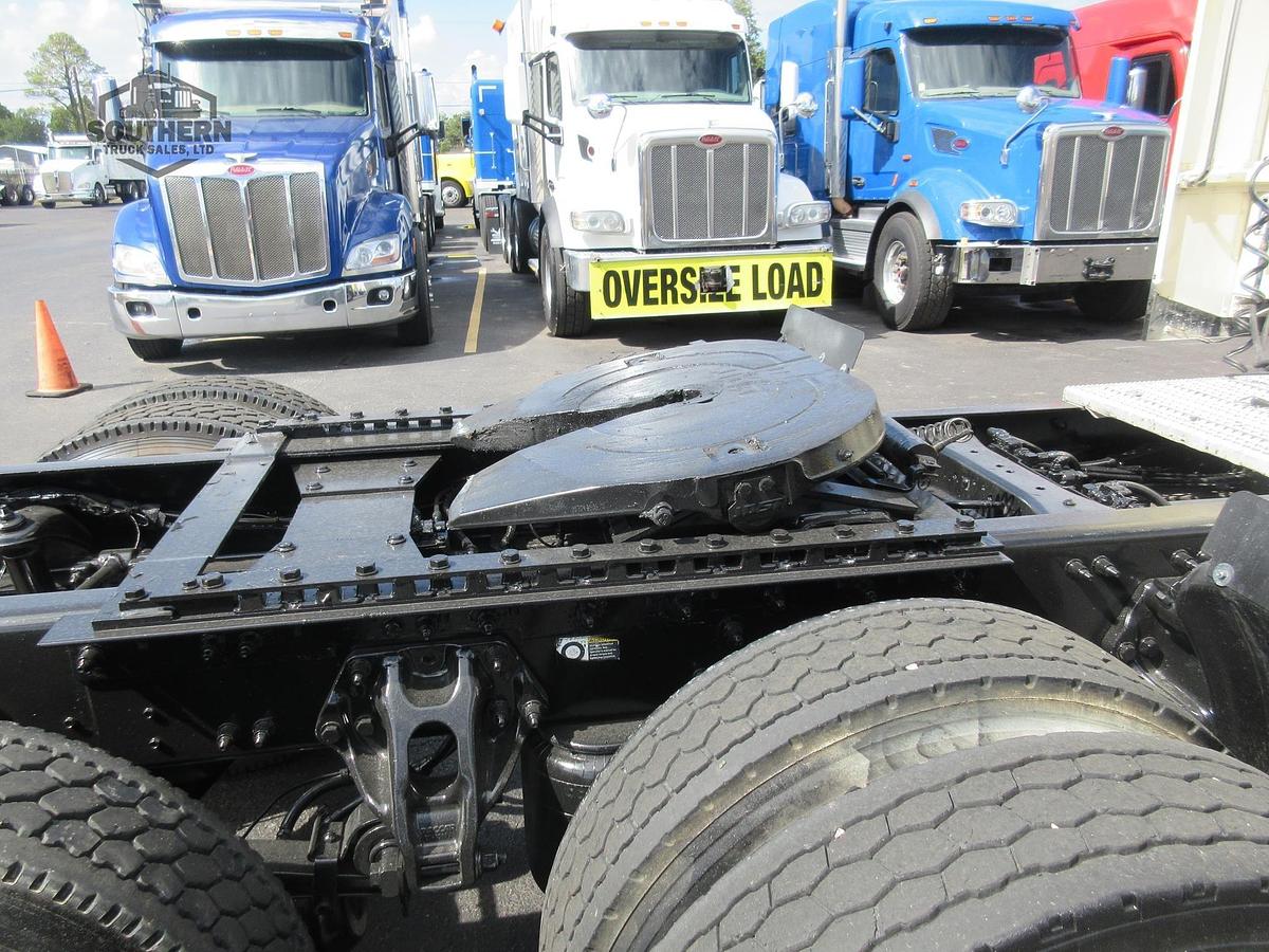 Used 2019 PETERBILT 389