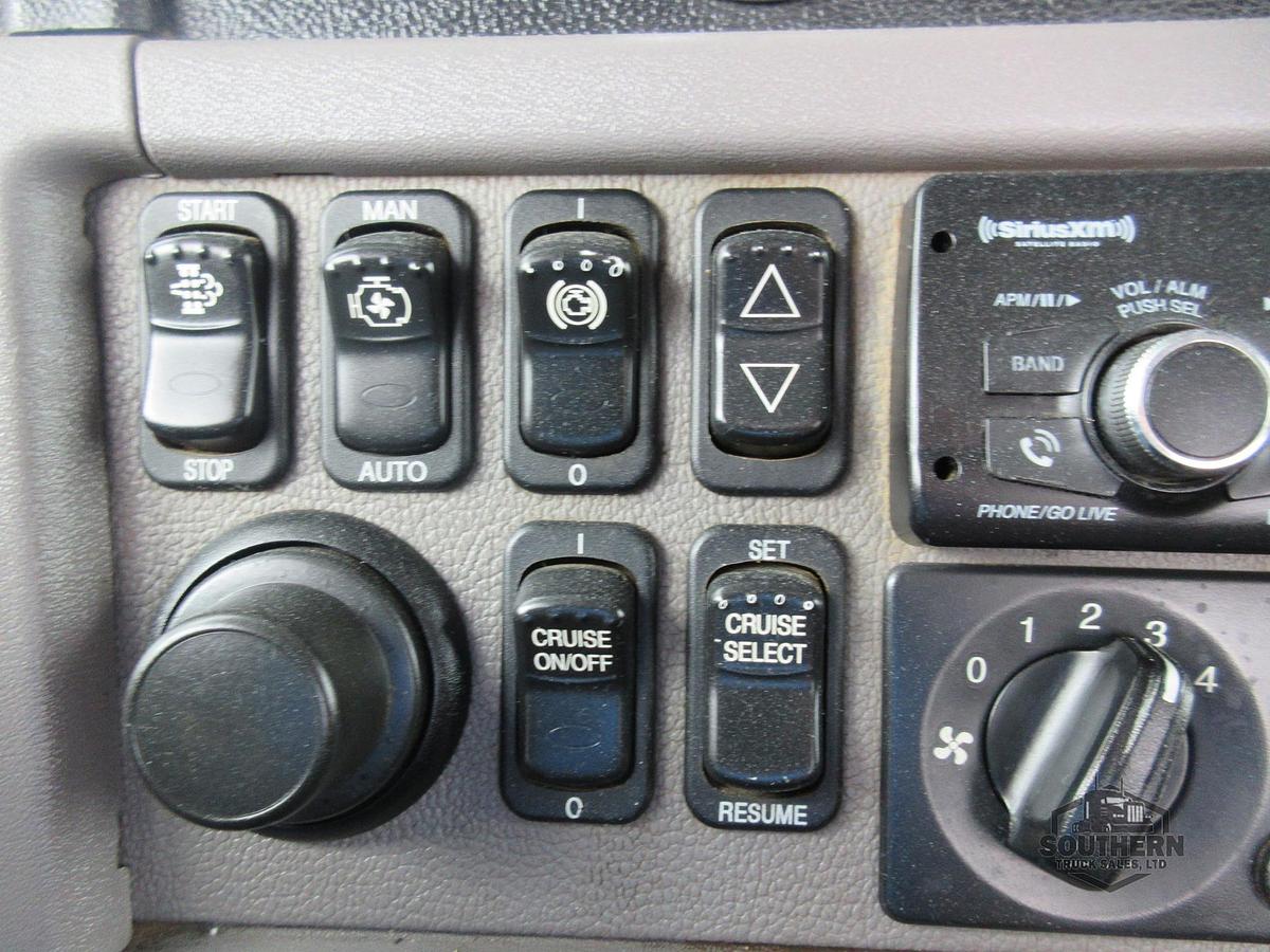 Used 2019 PETERBILT 389