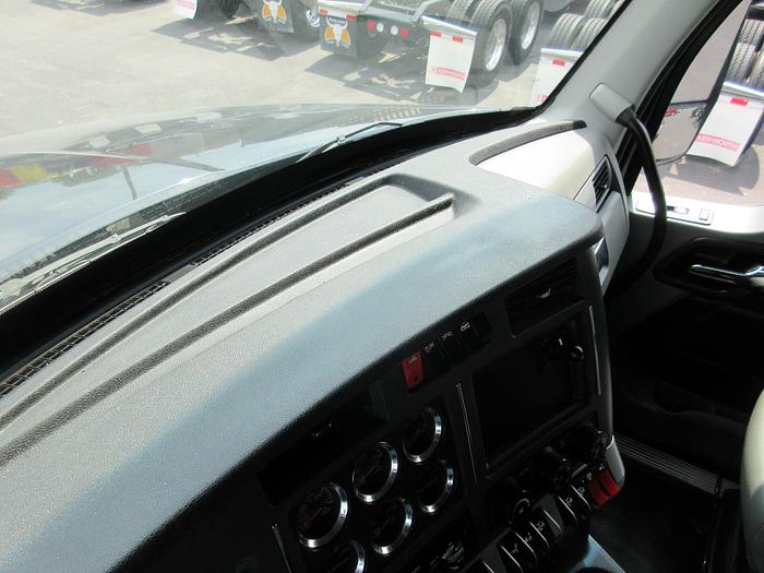 Used 2021 KENWORTH T880