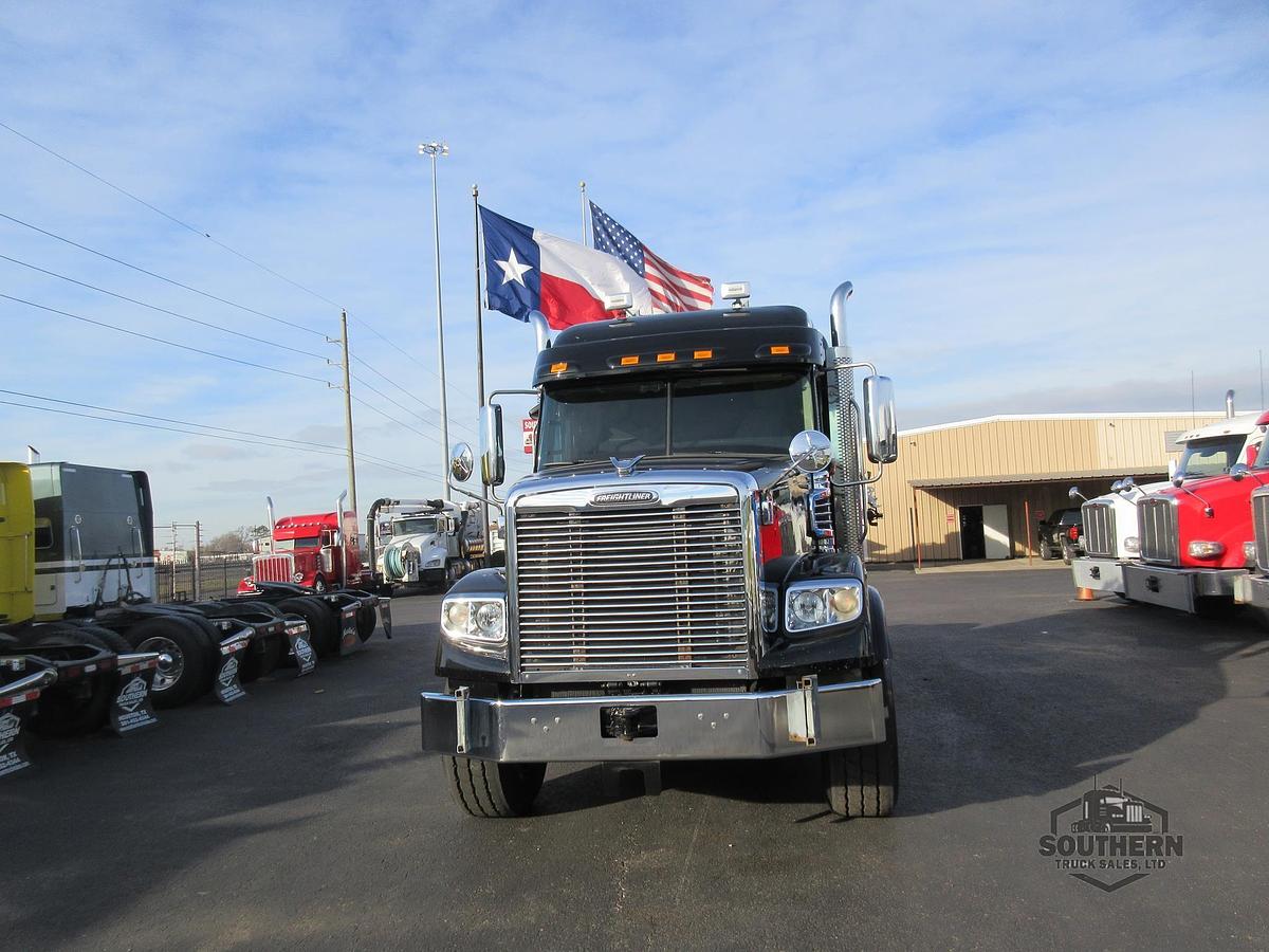 Used 2021 FREIGHTLINER CORONADO 122 SD