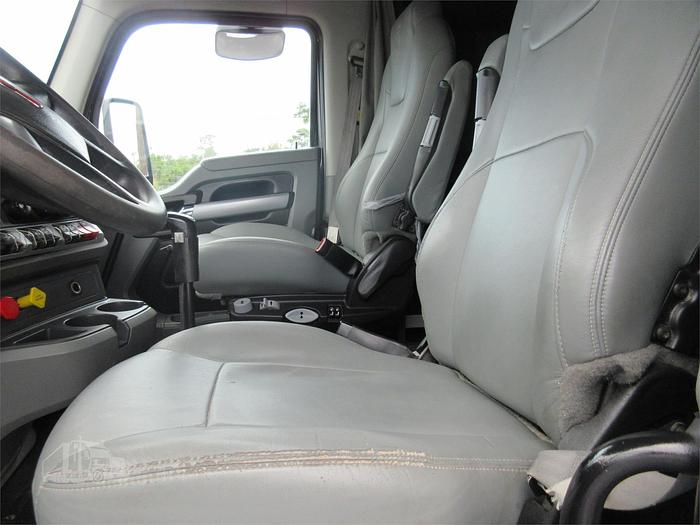 Used 2021 KENWORTH T880