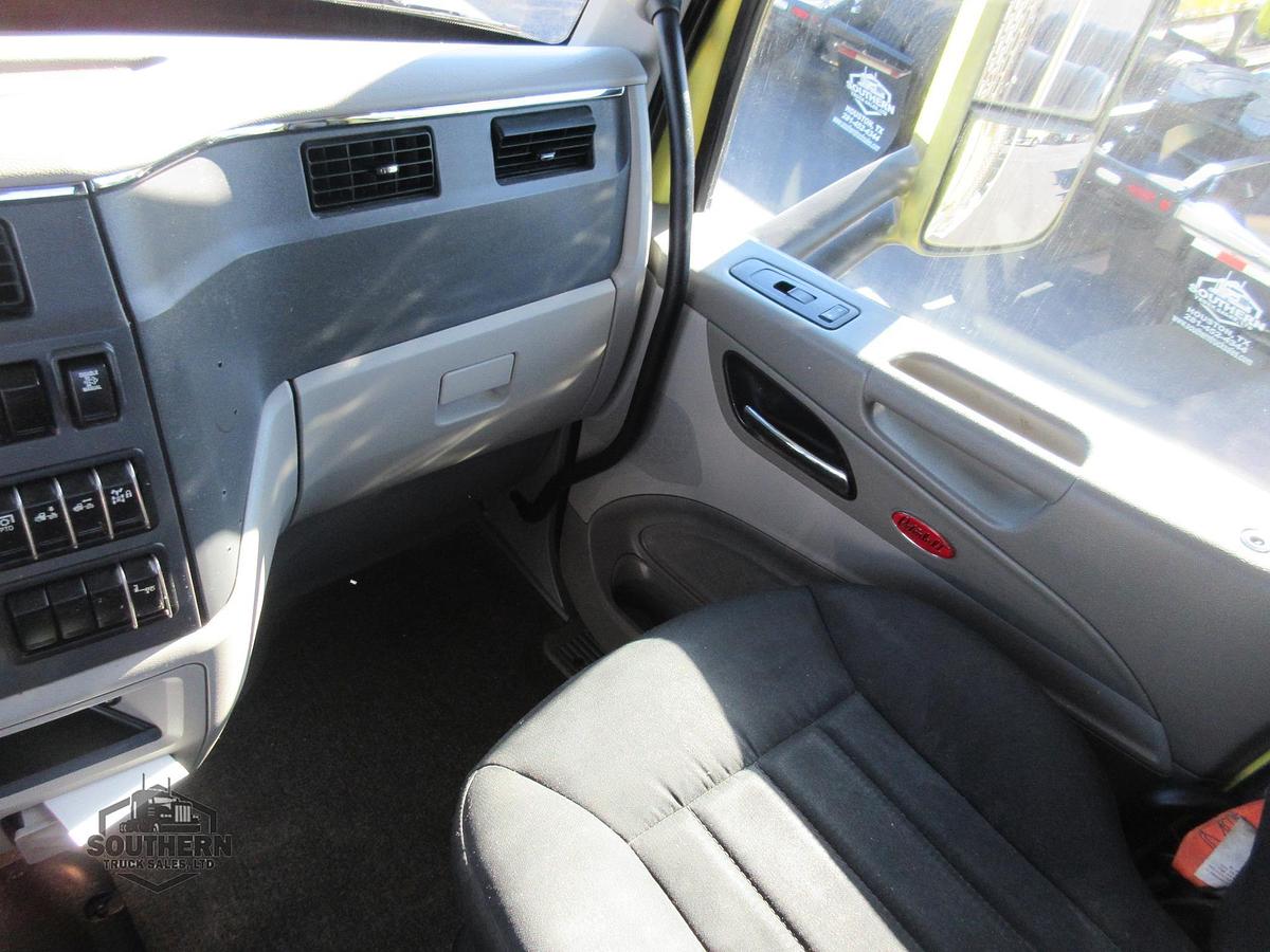 Used 2020 PETERBILT 567