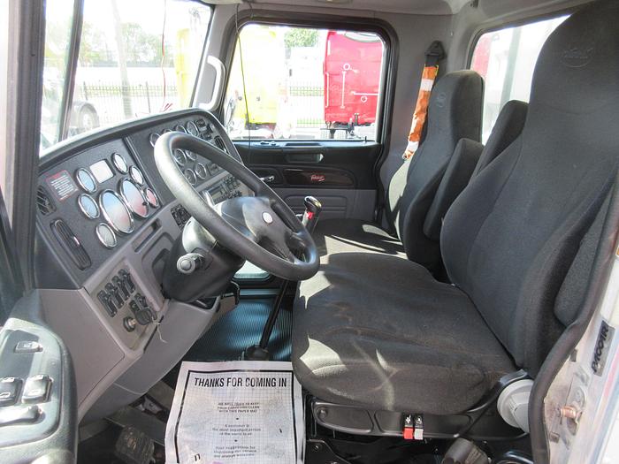 Used 2015 PETERBILT 389 - 6810