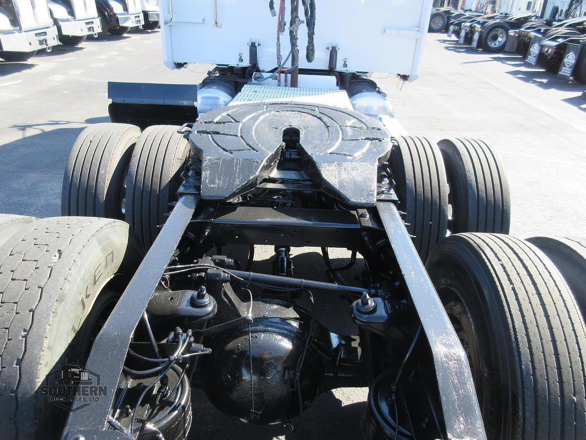 Used 2018 PETERBILT 389