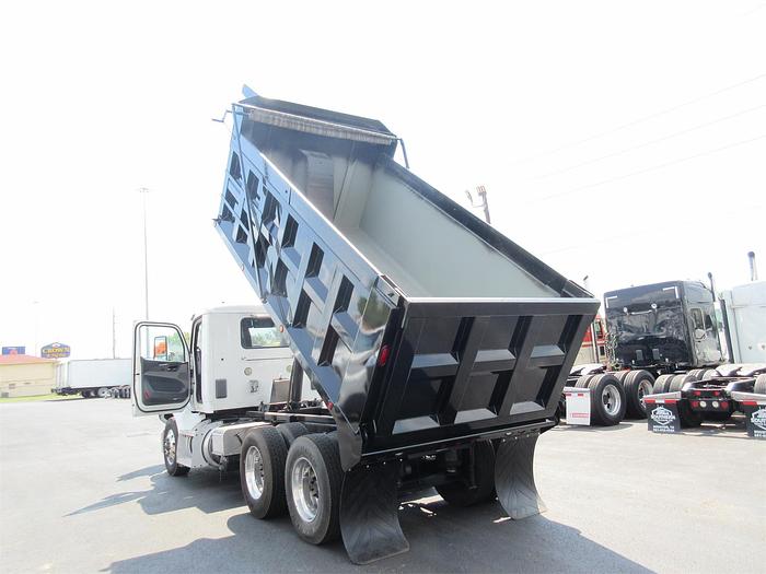 Used 2016 PETERBILT 579