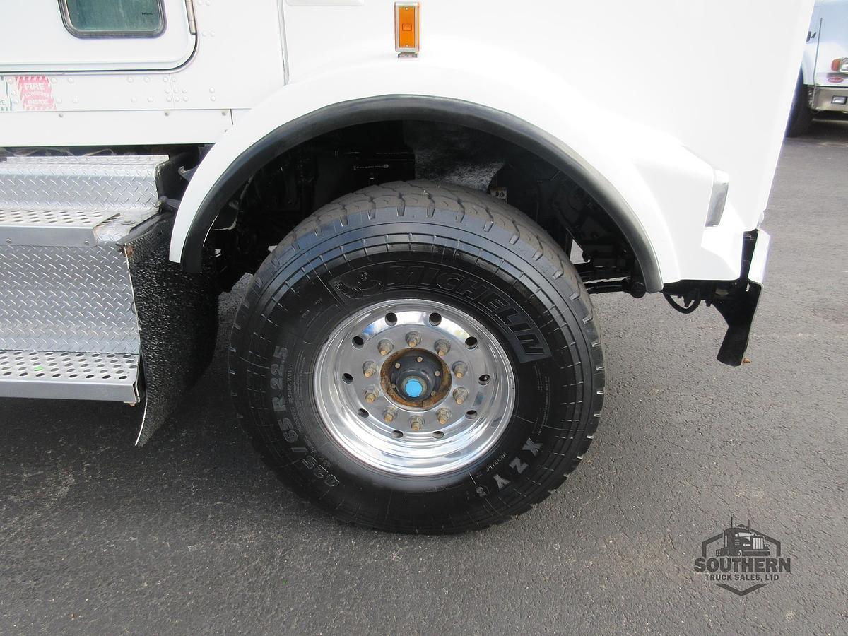 Used 2018 KENWORTH T800