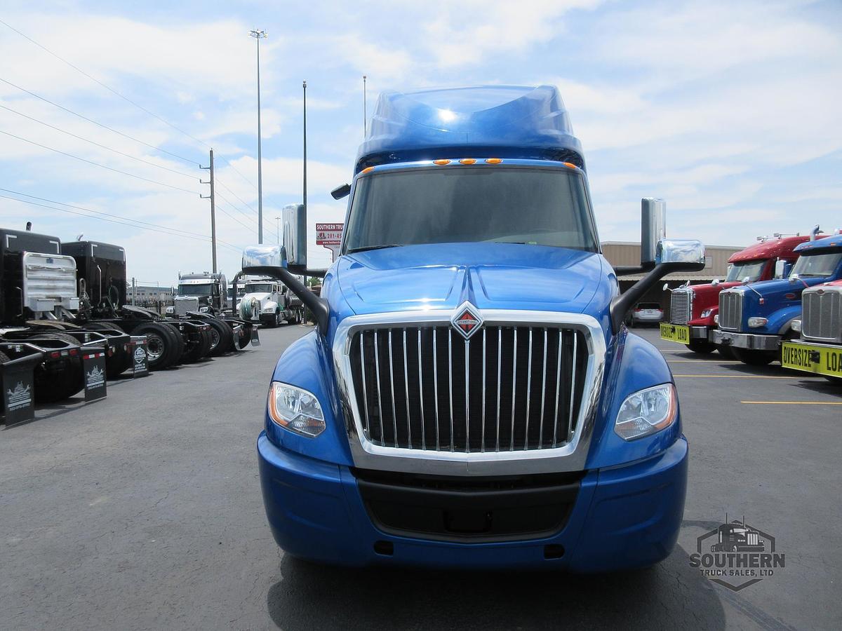 Used 2021 INTERNATIONAL LT