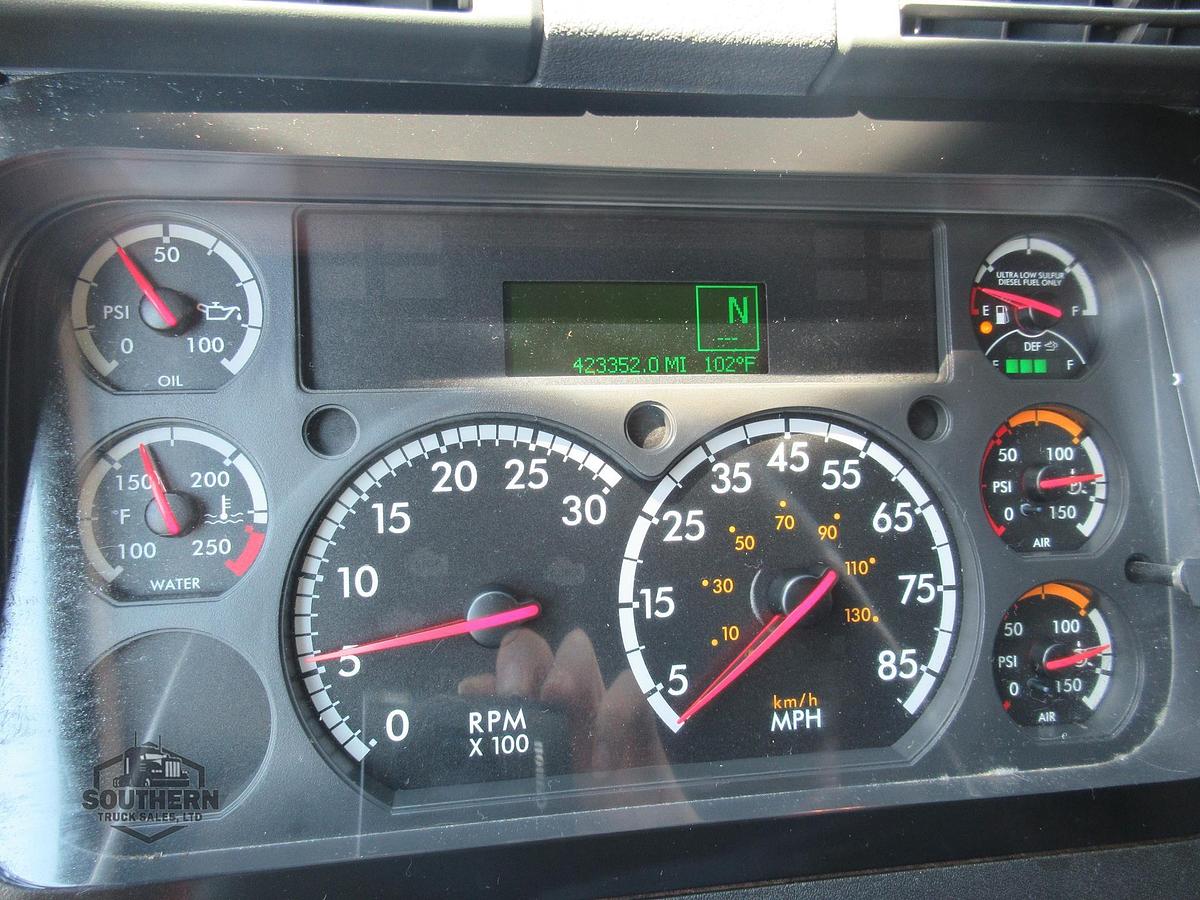 Used 2019 FREIGHTLINER CASCADIA 113