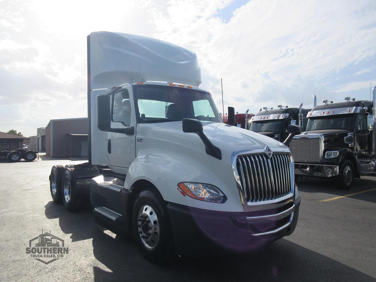 Used 2021 INTERNATIONAL LT