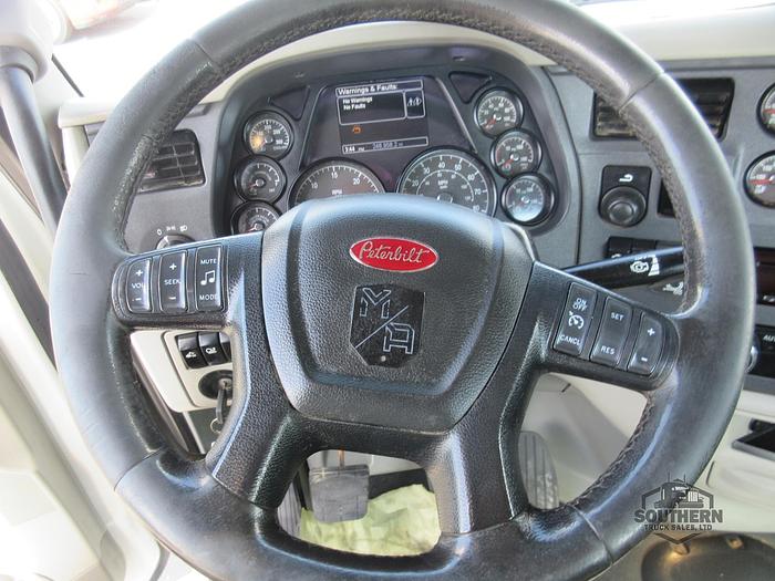 Used 2020 PETERBILT 567