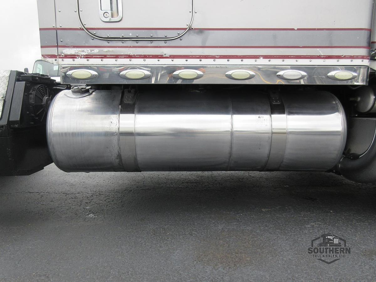 Used 2005 PETERBILT 379EXHD