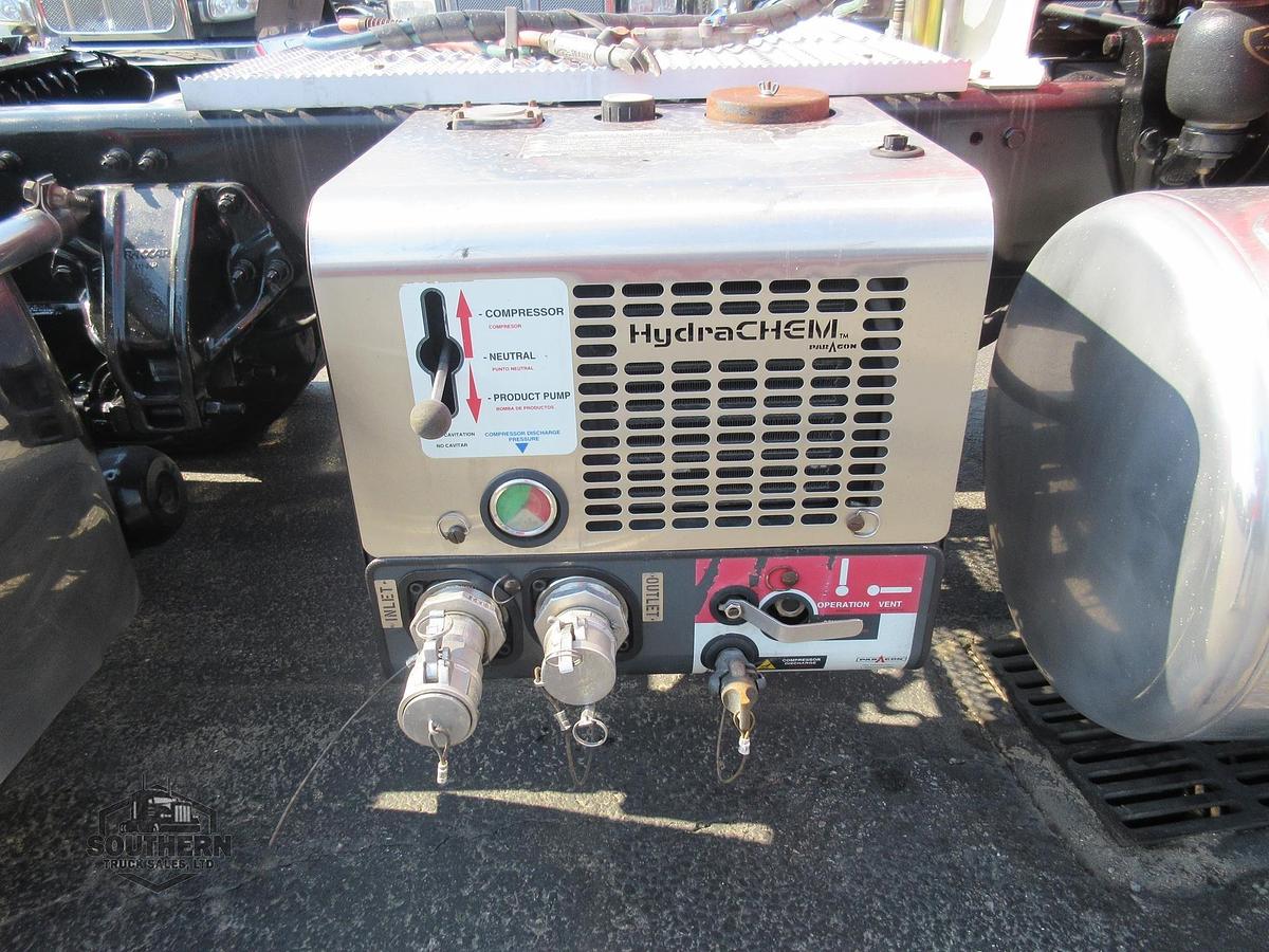 Used 2014 PETERBILT 389