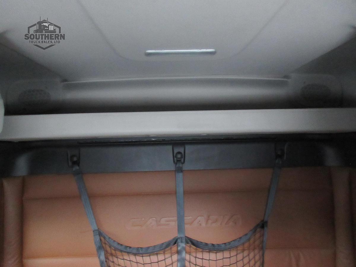 Used 2020 FREIGHTLINER CASCADIA 126