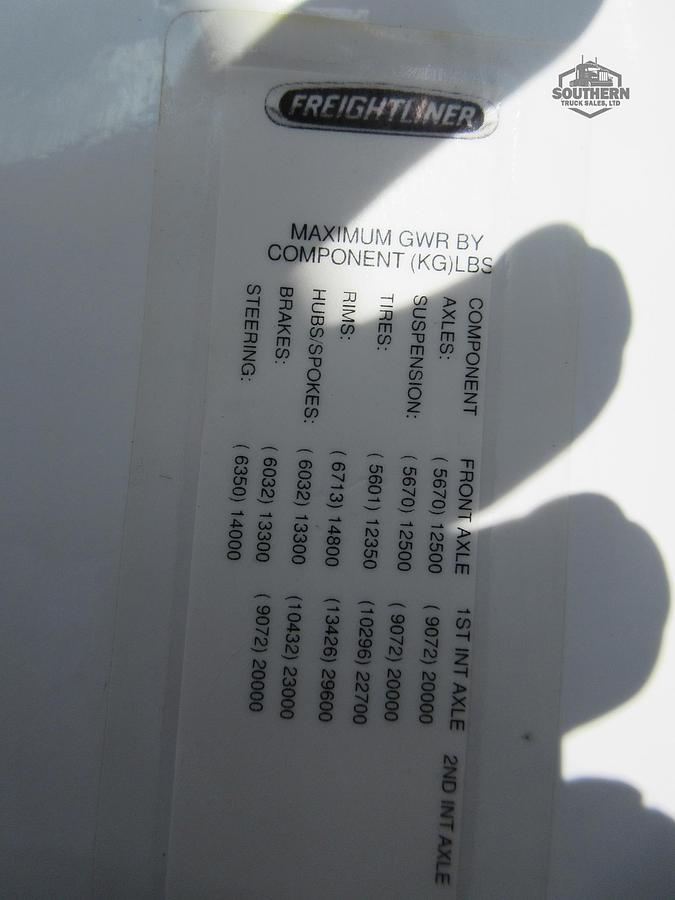 Used 2022 FREIGHTLINER CASCADIA 116