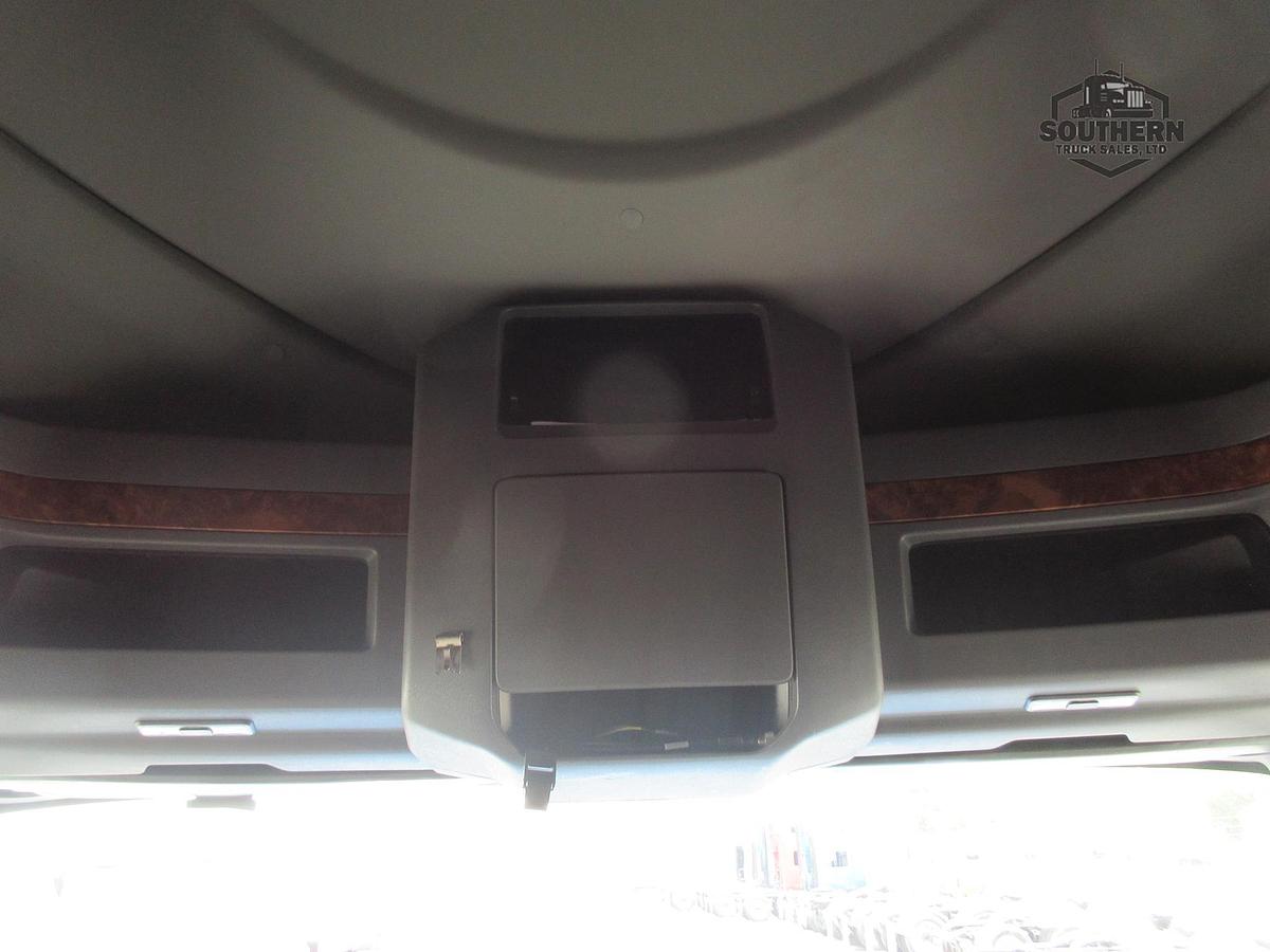 Used 2021 INTERNATIONAL LT