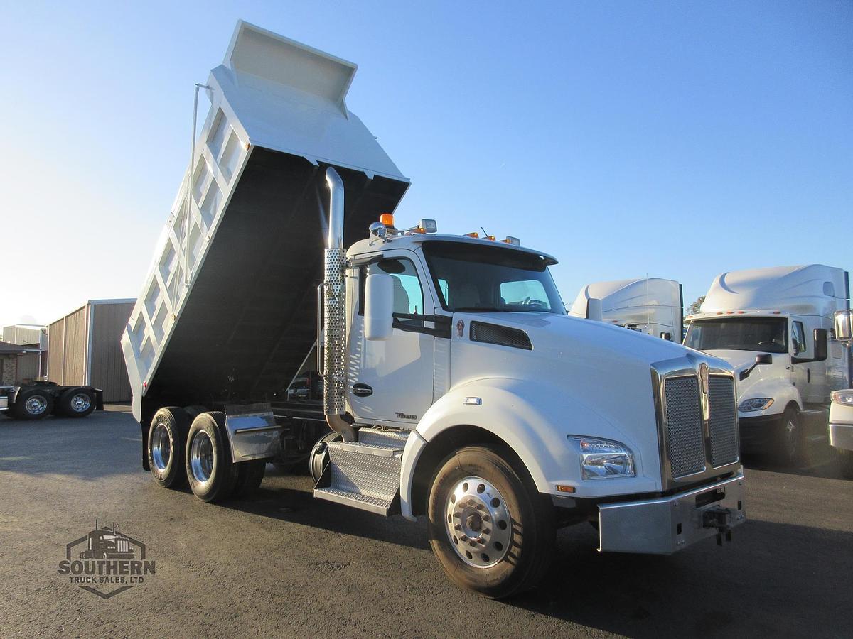Used 2016 KENWORTH T880