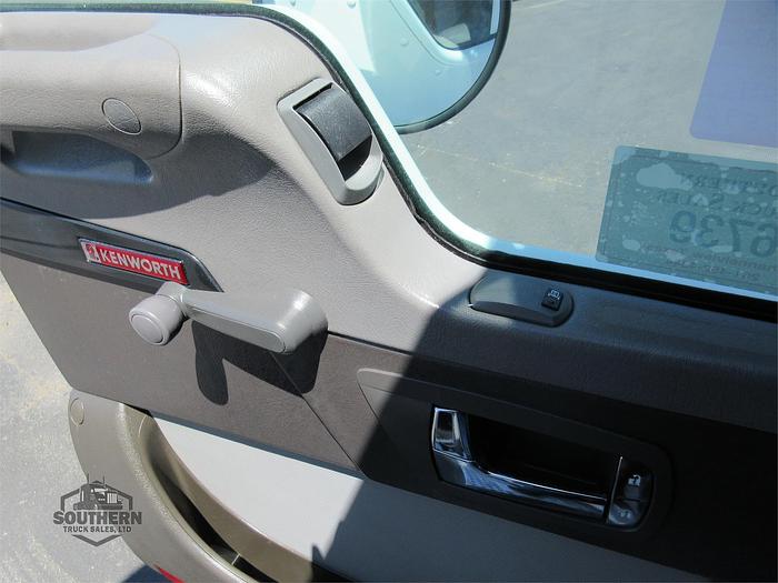 Used 2021 KENWORTH T270