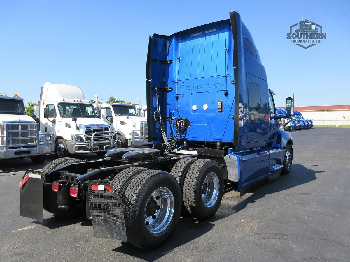 Used 2021 INTERNATIONAL LT