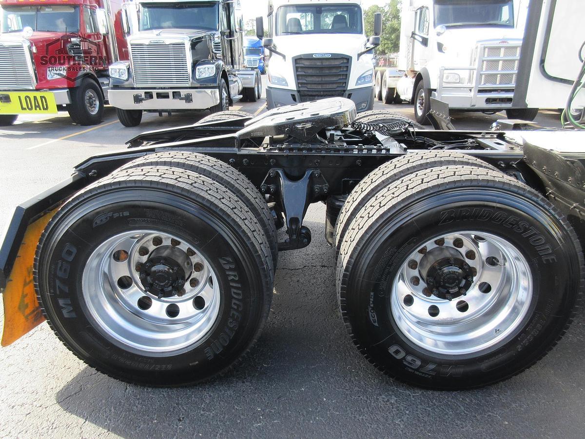 Used 2021 INTERNATIONAL LT