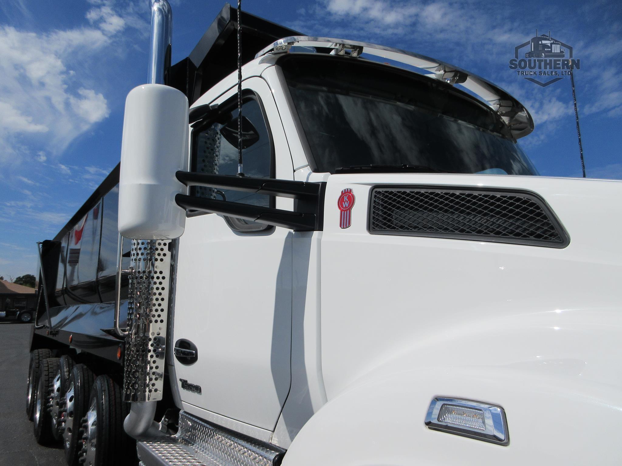 2025 KENWORTH T880