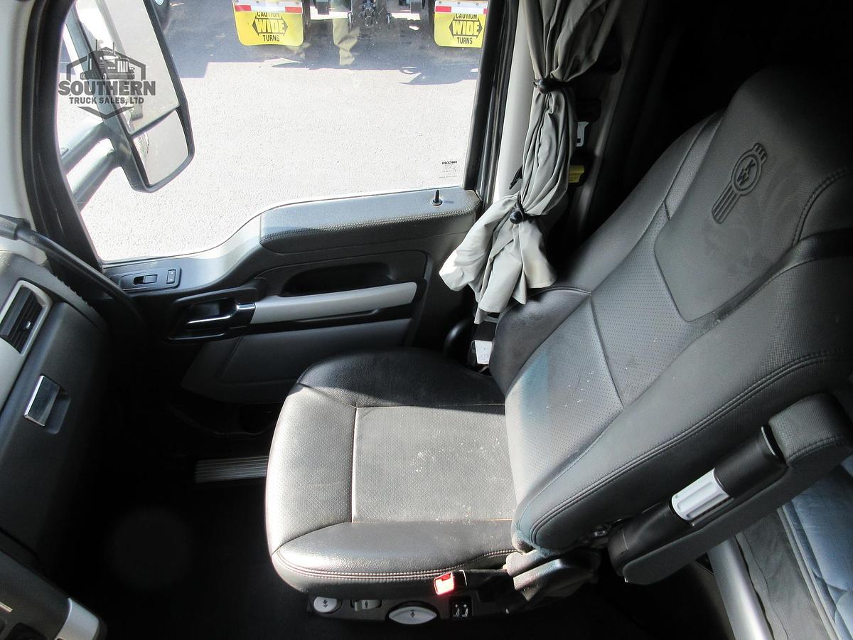 Used 2023 KENWORTH T880