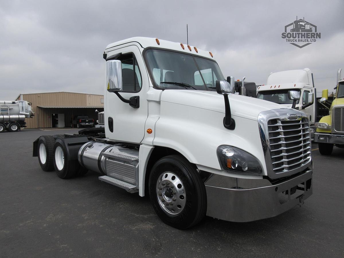 Used 2020 FREIGHTLINER CASCADIA 125