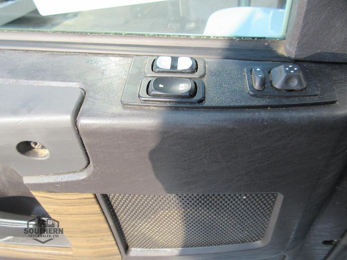 Used 2018 FREIGHTLINER CORONADO 122 SD