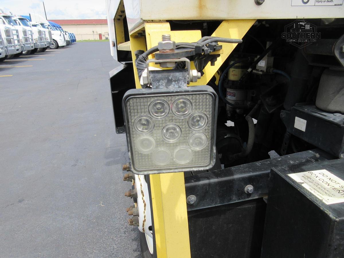 Used 2022 AUTOCAR XSPOTTER ACTT