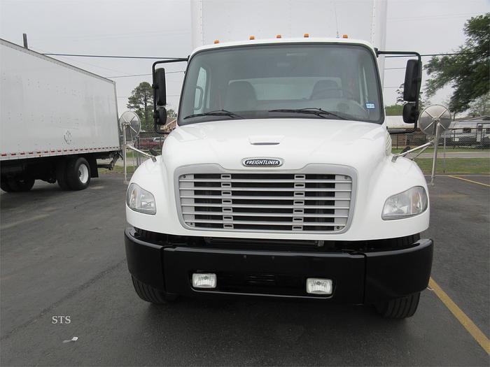 Used 2014 FREIGHTLINER BUSINESS CLASS M2 106