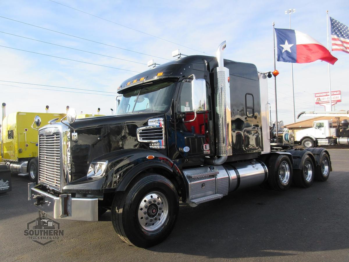 Used 2021 FREIGHTLINER CORONADO 122 SD