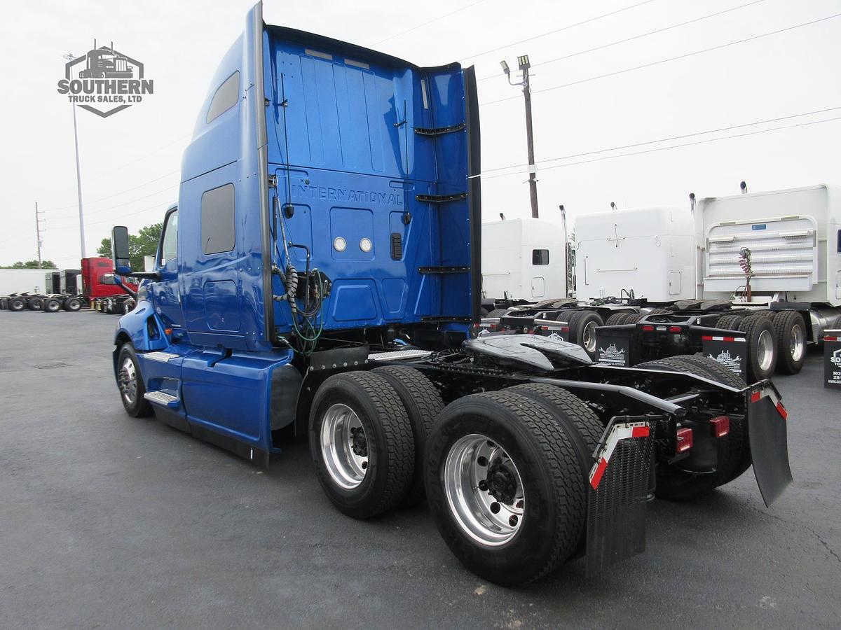 Used 2021 INTERNATIONAL LT
