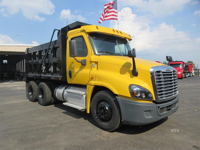 Used 2016 FREIGHTLINER CASCADIA 125