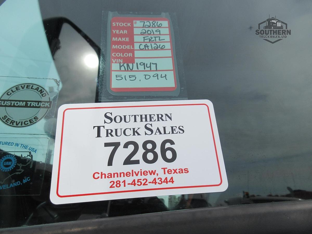 Used 2019 FREIGHTLINER CASCADIA 126