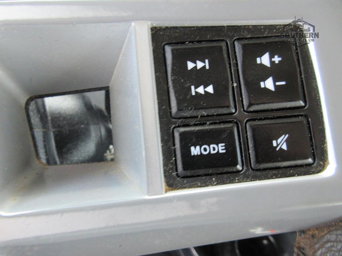 Used 2023 MACK PINNACLE 64T