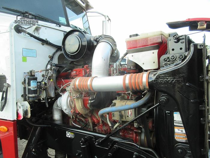 Used 2015 PETERBILT 365