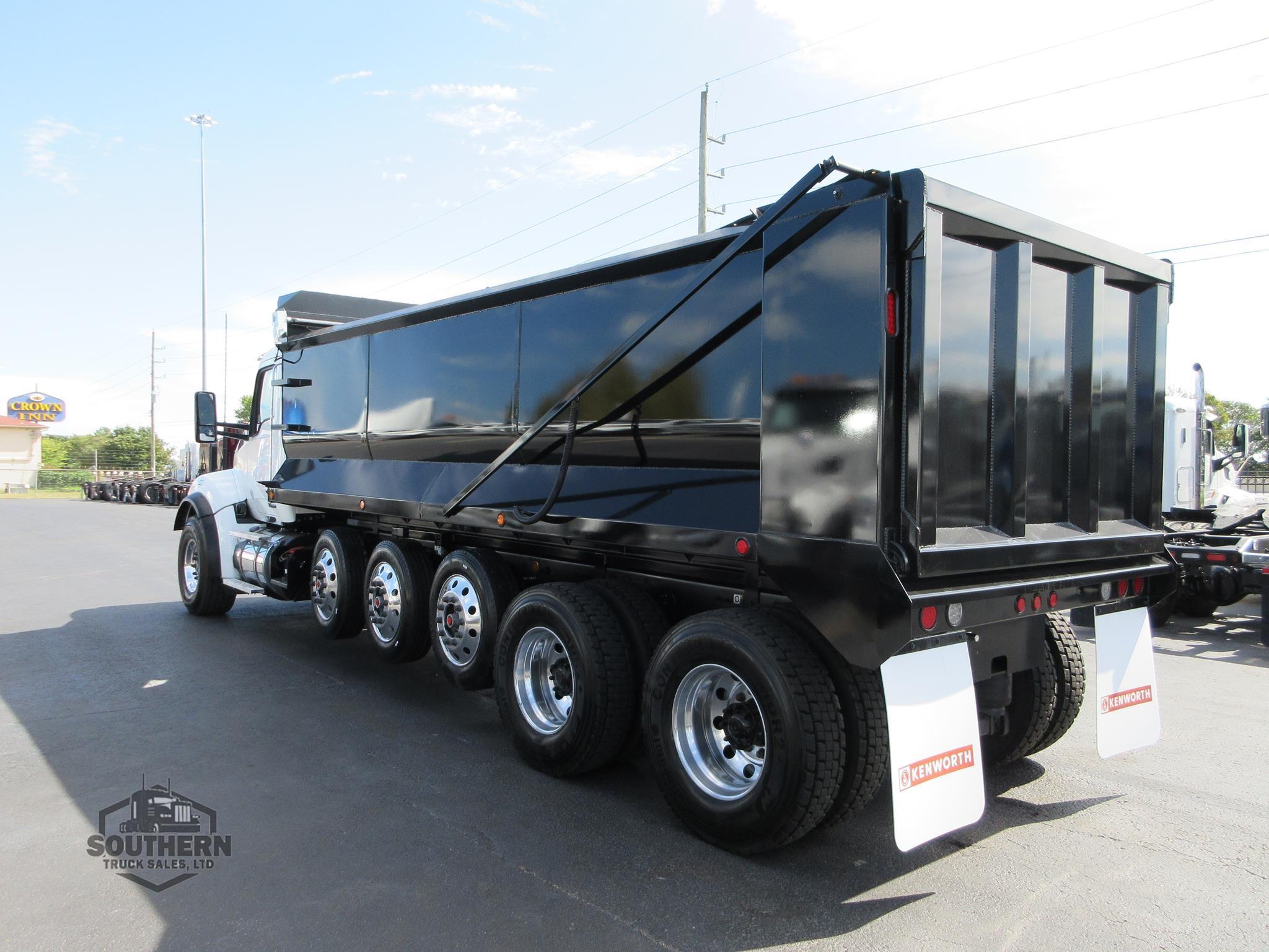 2025 KENWORTH T880