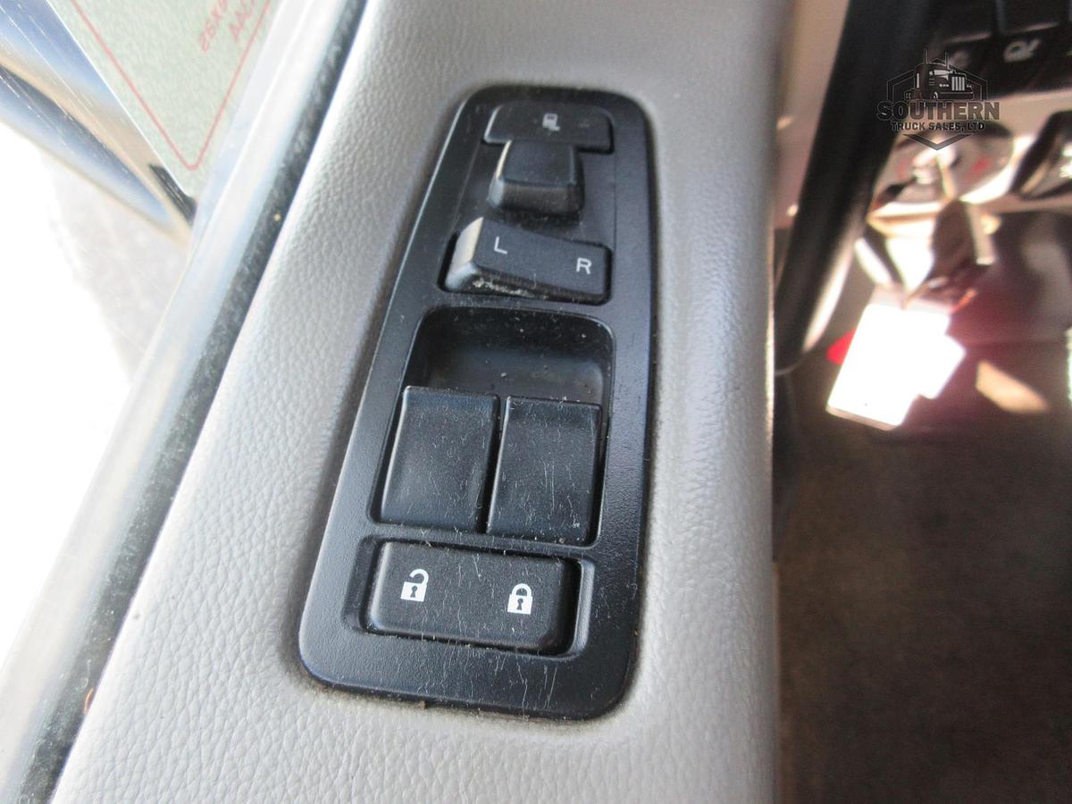 Used 2020 PETERBILT 567