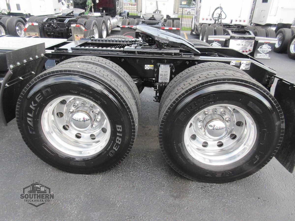 Used 2019 PETERBILT 567