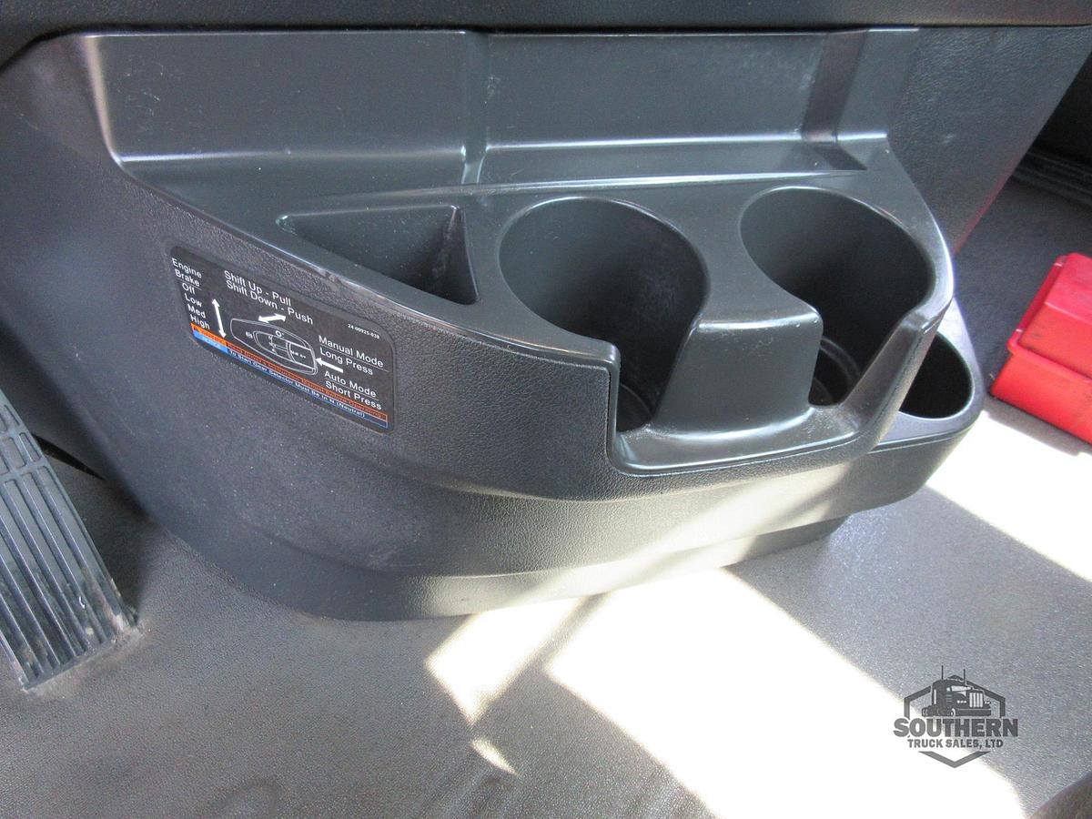 Used 2019 FREIGHTLINER CASCADIA 126